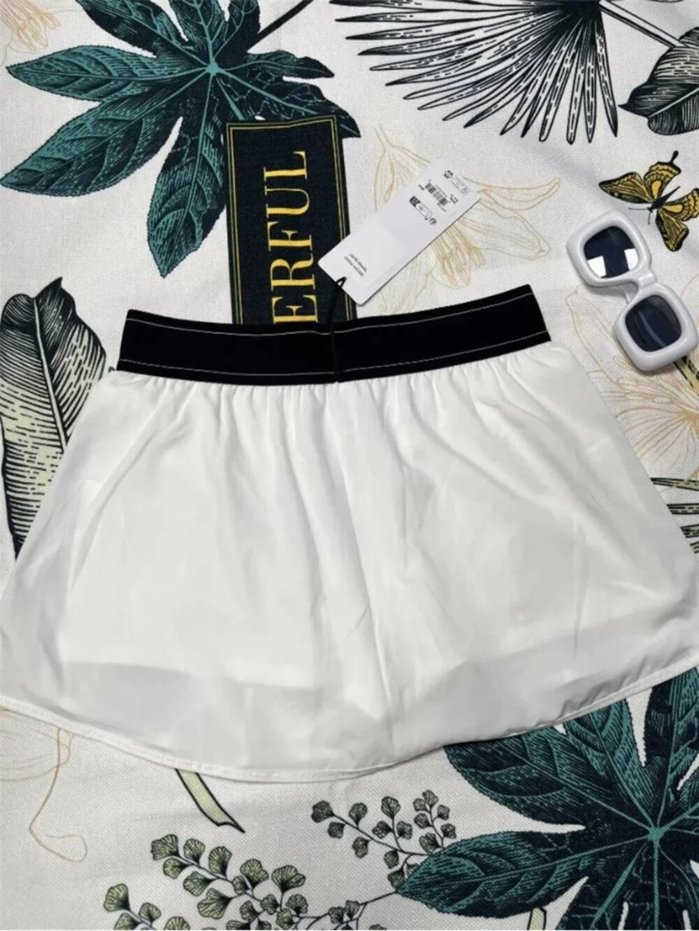 Alo Yoga Match Point Tennis Skirt White NEW Small Size